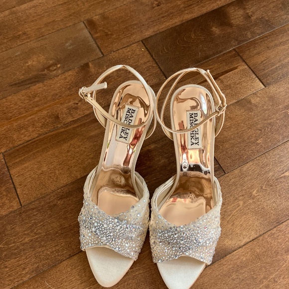 Badgley Mischka Cameryn Heels - Picture 5 of 7